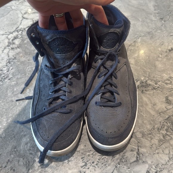 Men suade air Jordan Gray Nike Sneakers size US 9  European 42 1/2 - Picture 9 of 9